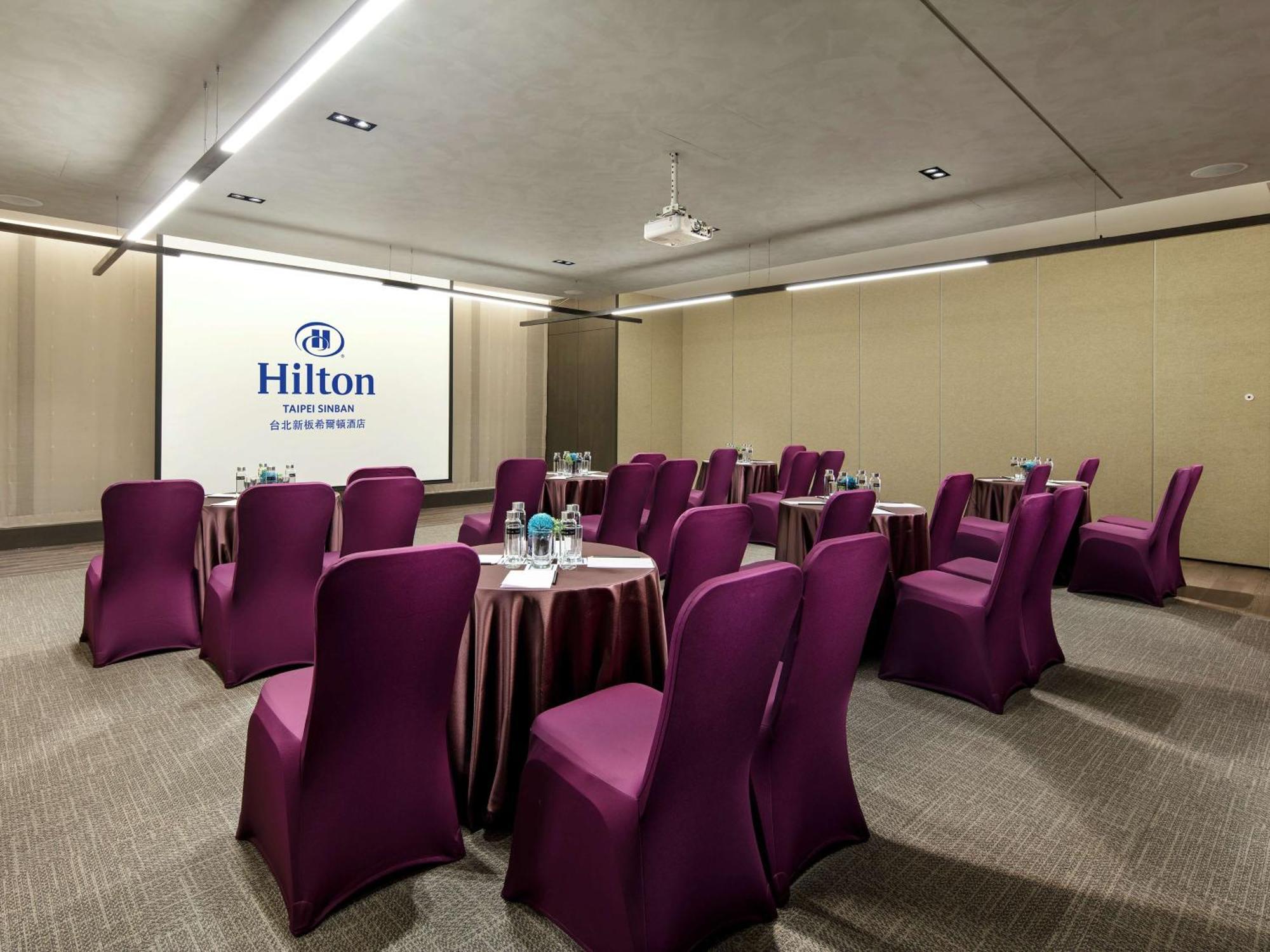 Hilton Taipei Sinban Hotel New Taipei City Exterior photo