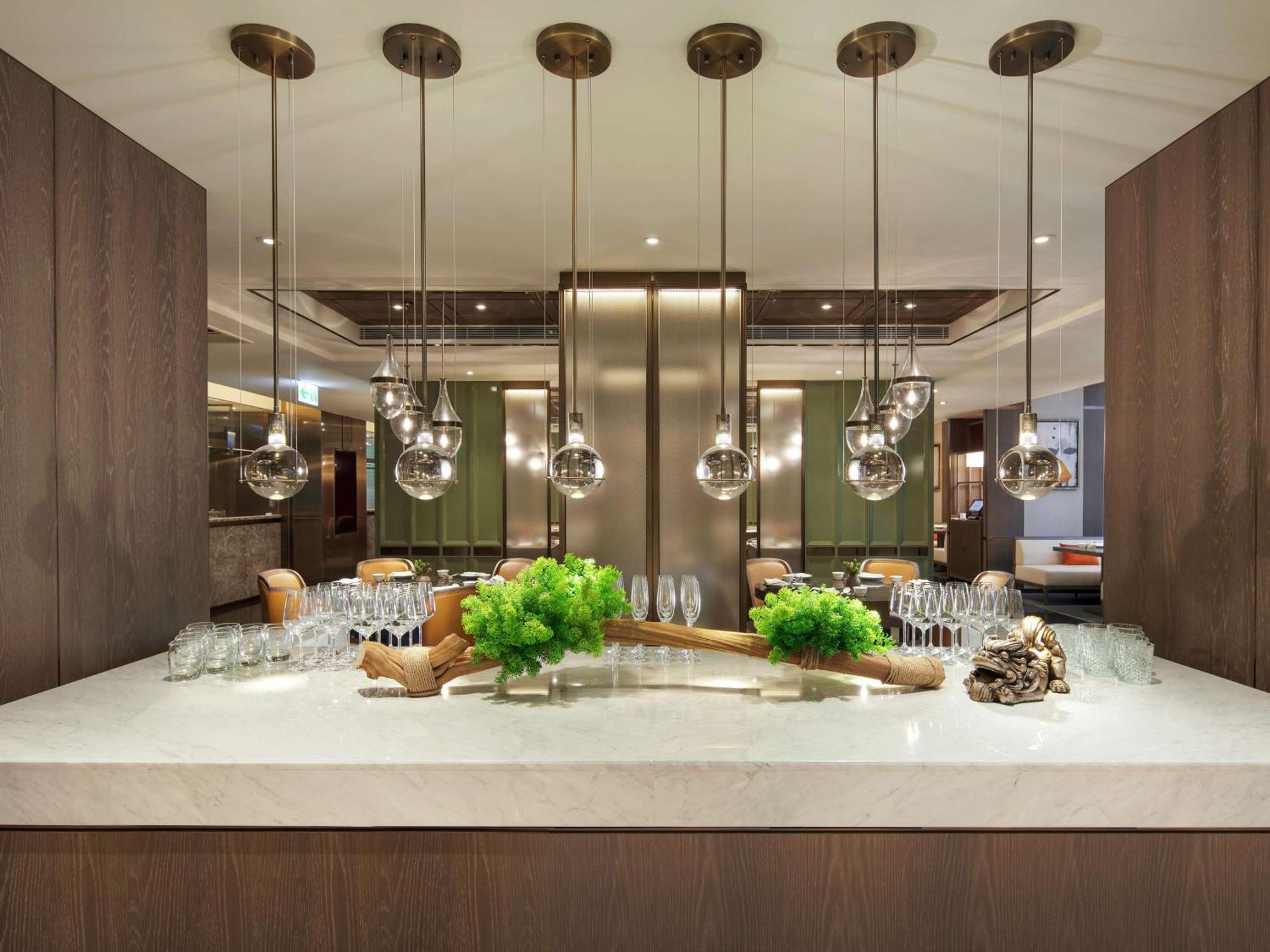 Hilton Taipei Sinban Hotel New Taipei City Exterior photo