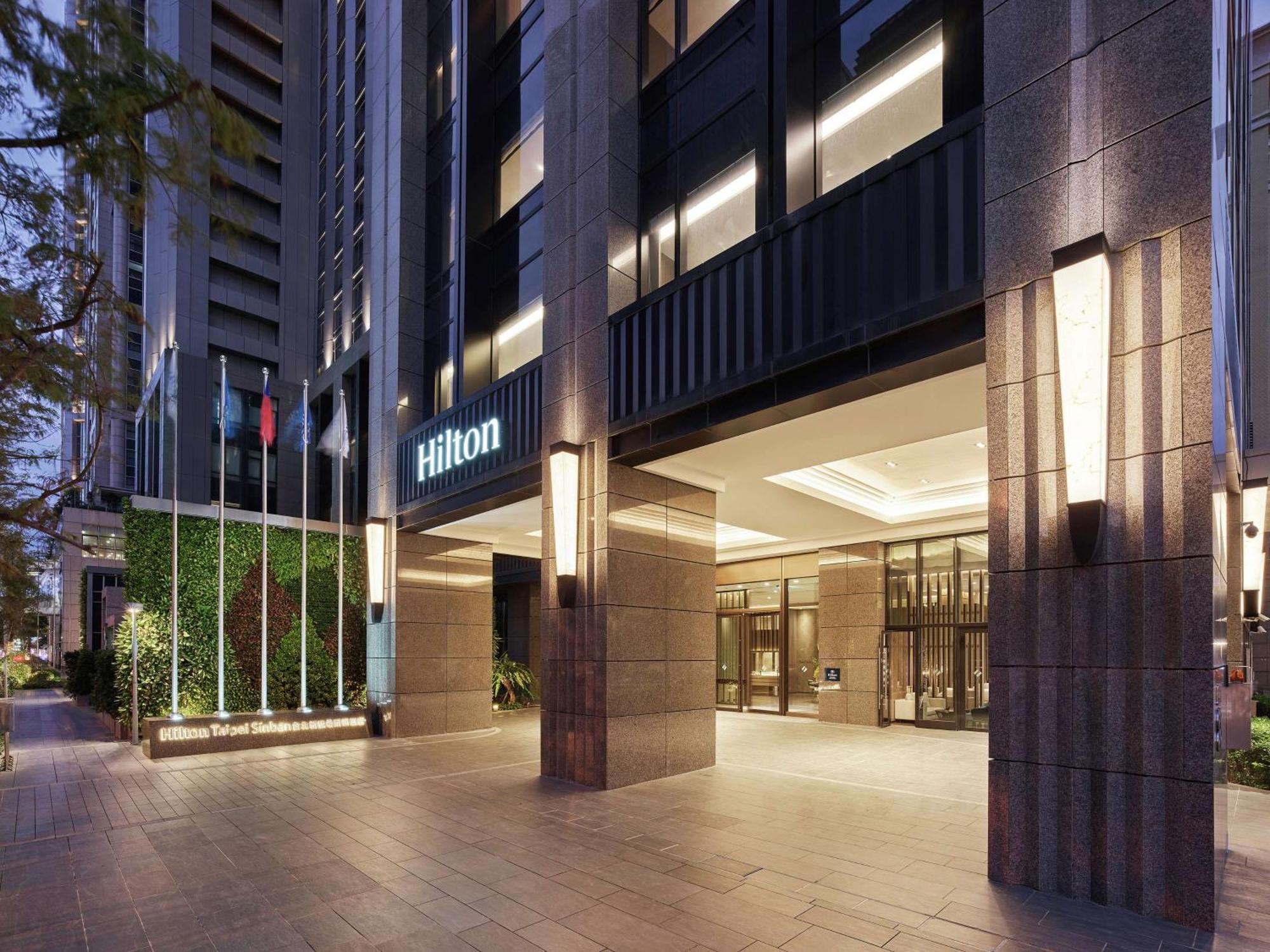 Hilton Taipei Sinban Hotel New Taipei City Exterior photo